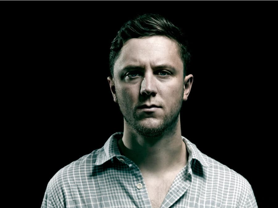 George FitzGerald presenta nueva canción “Burns”
