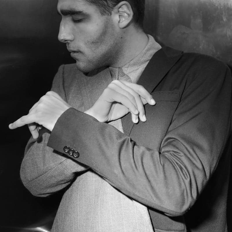 Aria Rostami presenta su nuevo álbum