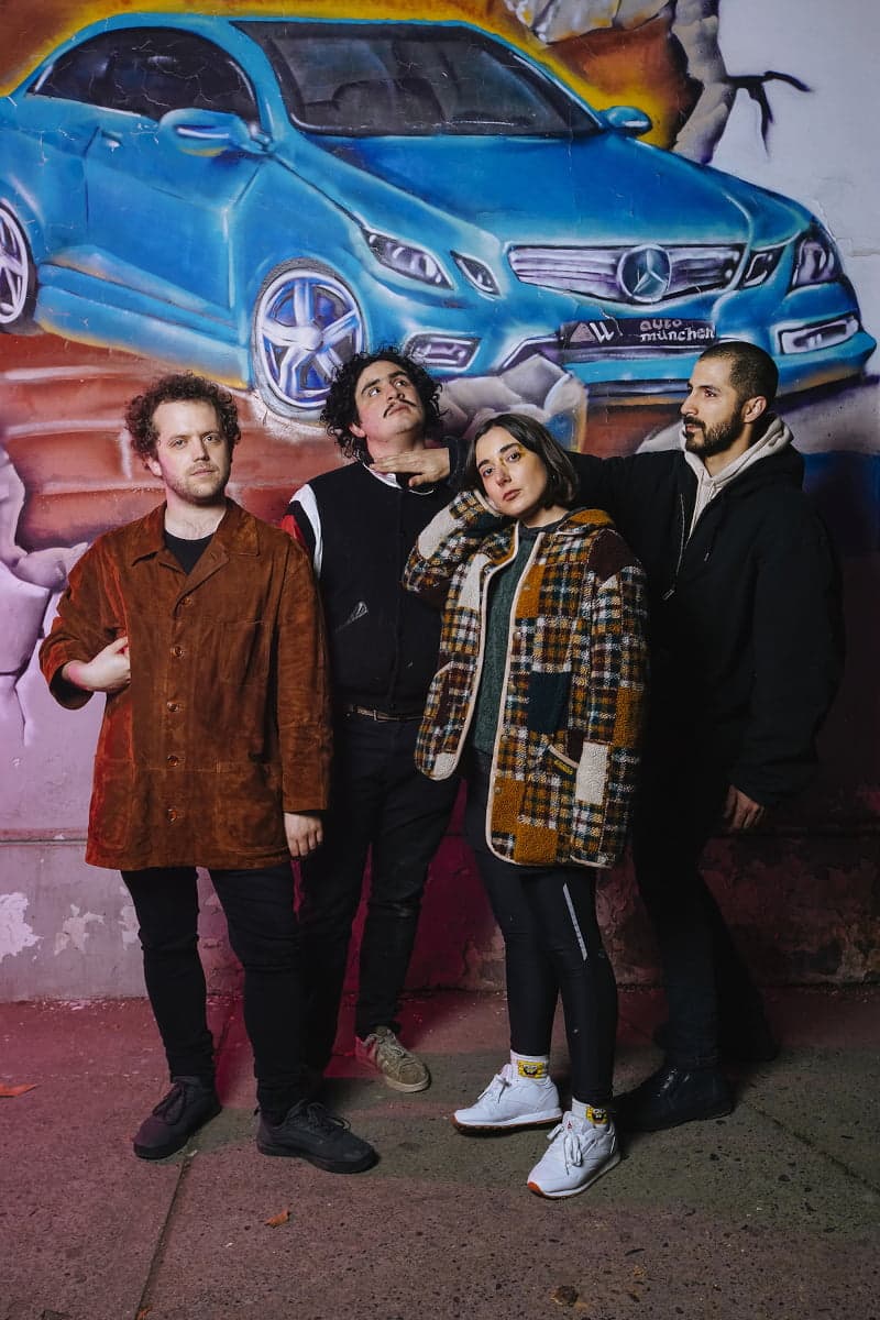 chicarica presenta paquete de remixes a su LP arde lento