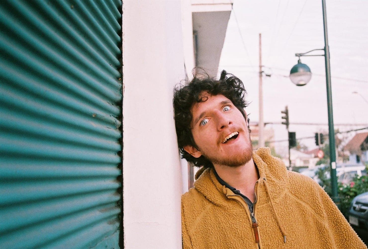 buen clima lanza EP por Peach Discs